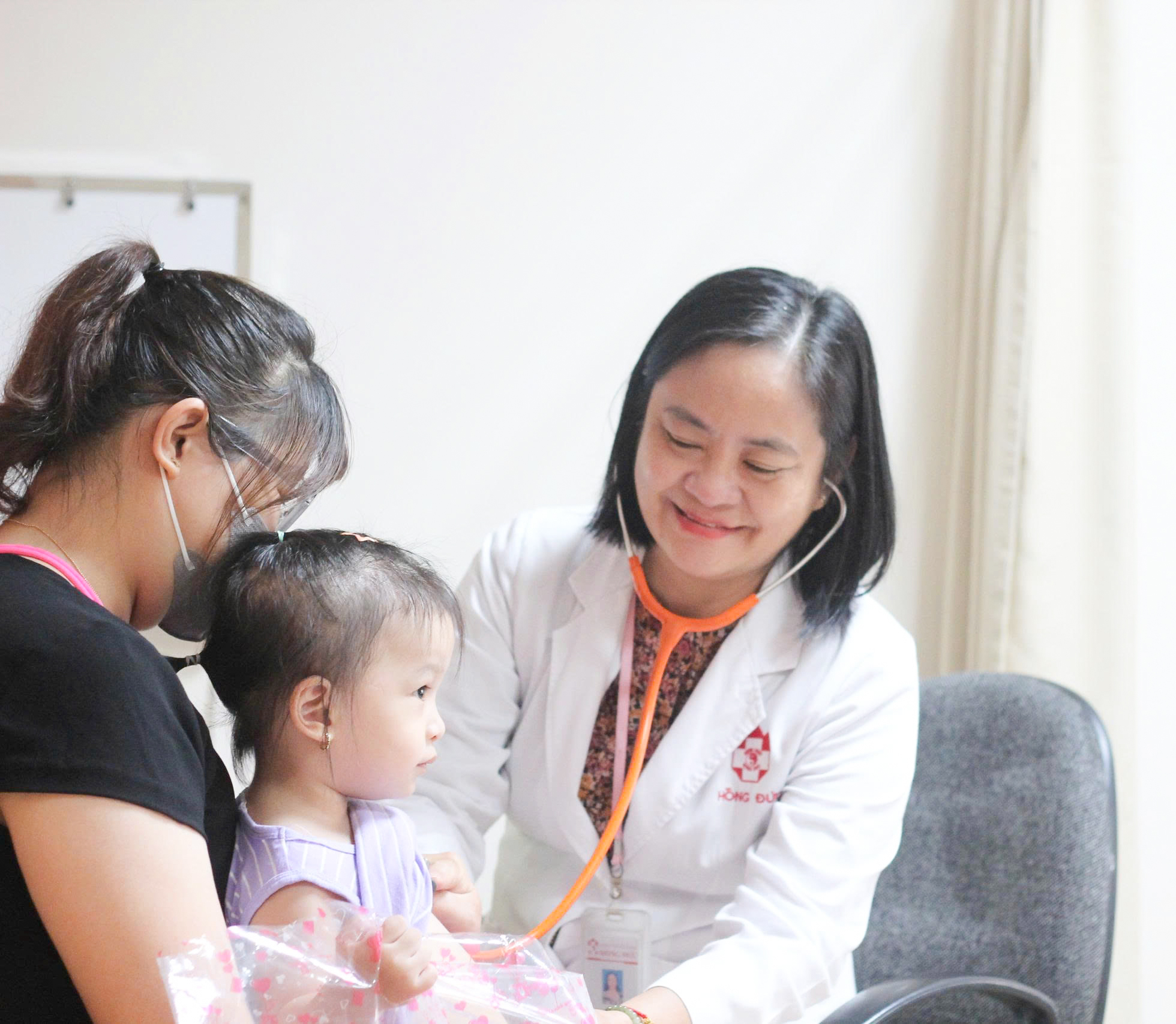 Mùa nắng nóng: Đừng để trẻ… đổ bệnh